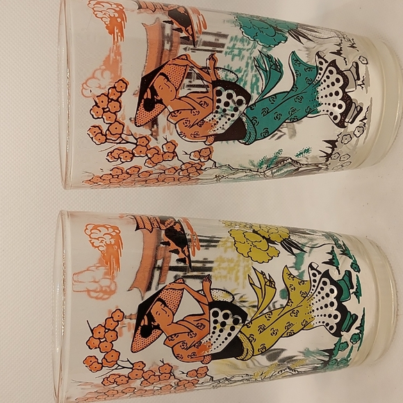 Set of two Geisha girl Juice glasses Japanese scape cherry blossoms pinks